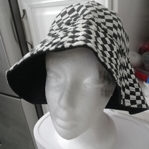 Wild Fable Black White Checkerboard Bucket Hat 100% cotton OS